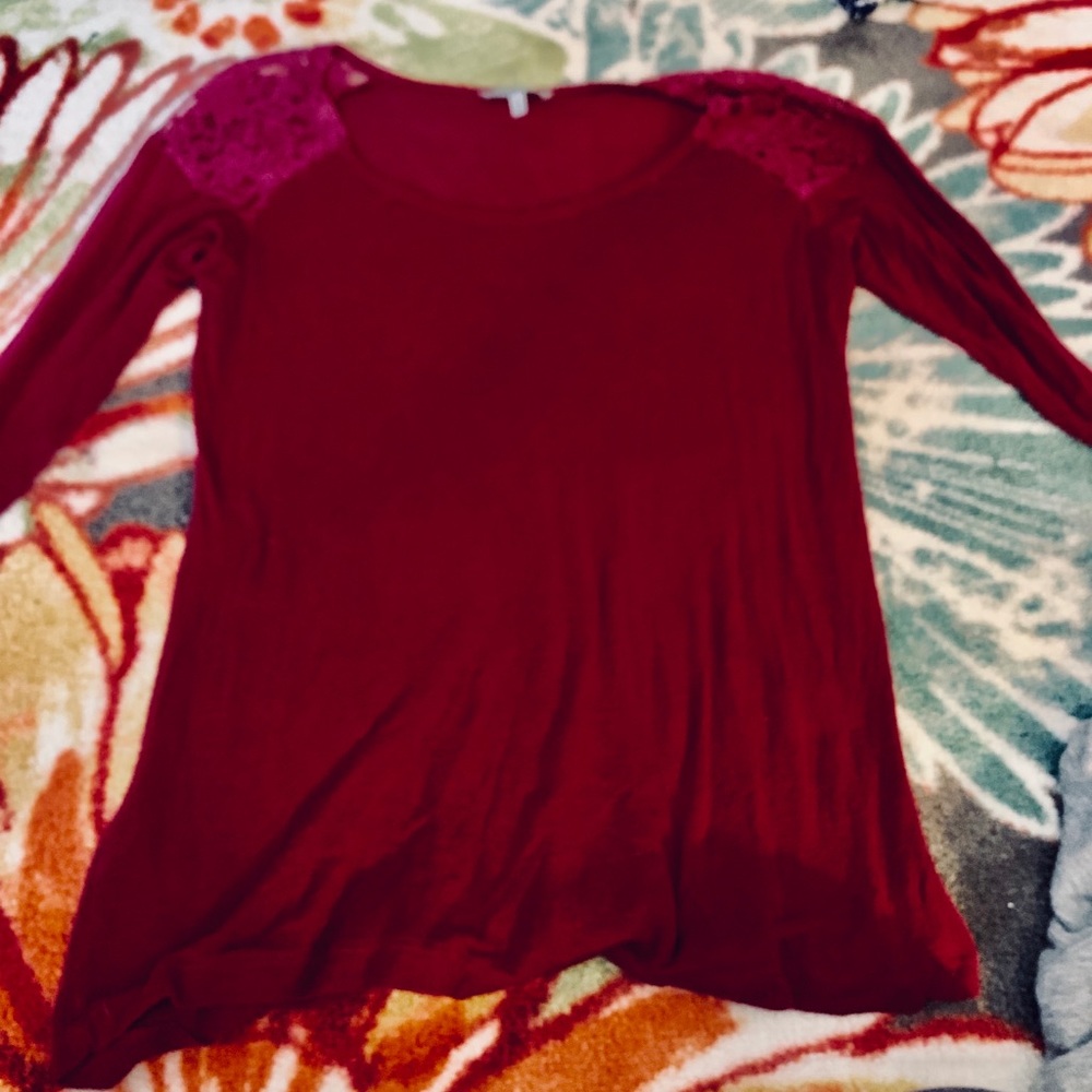 Clothes - Picture 5 of 8